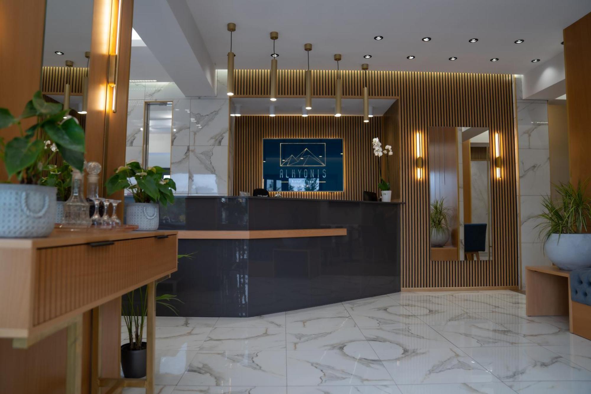 Alkyonis Hotel & Spa Като-Лутраки Экстерьер фото